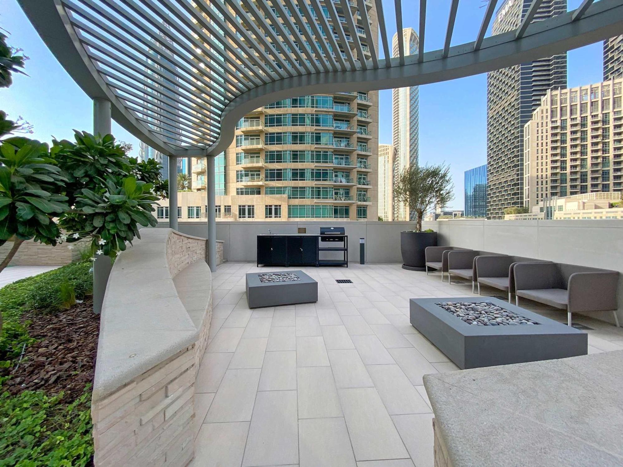Silkhaus Heart Of Downtown 2 Bdr With Balcony *